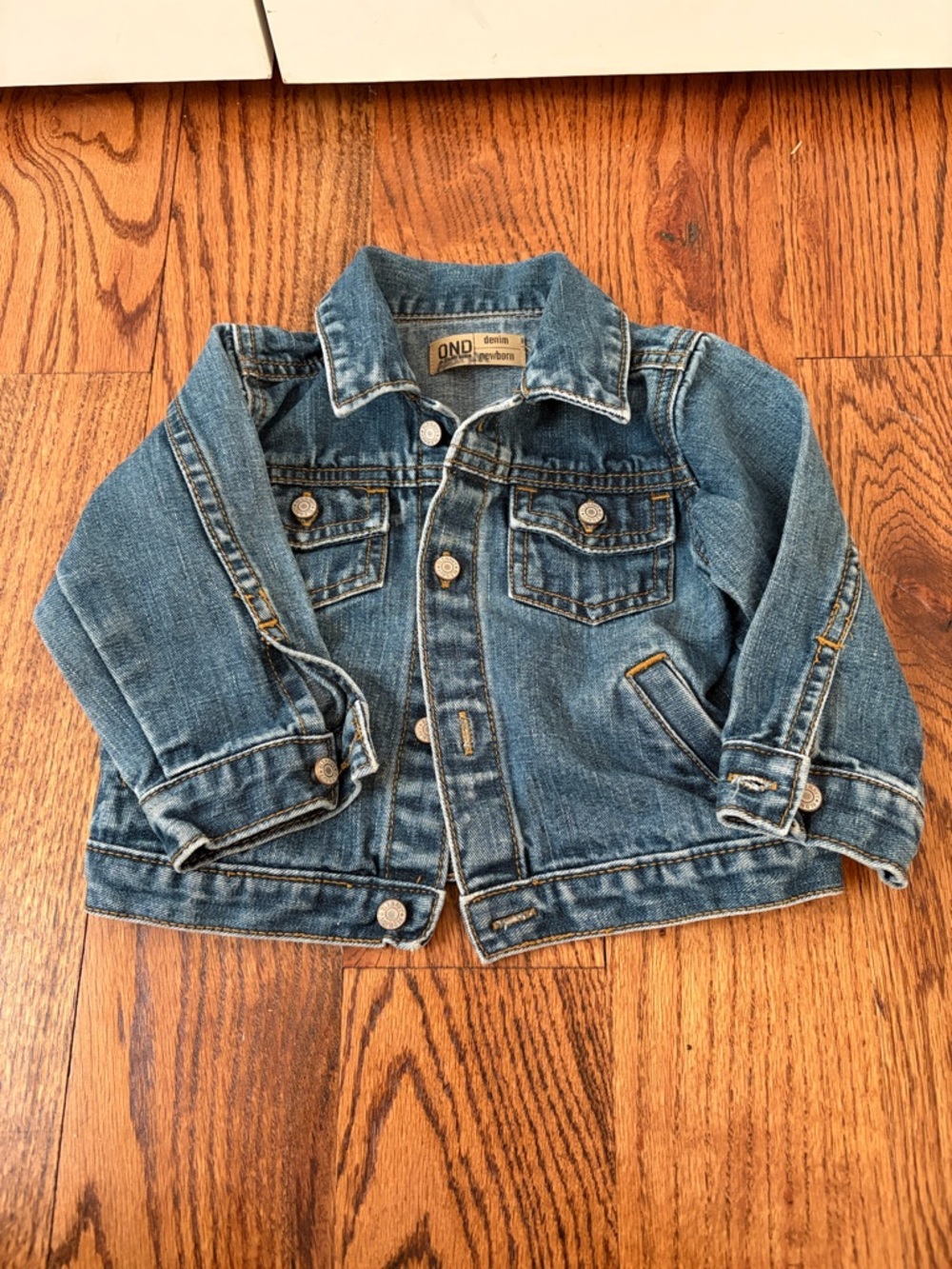 Old Navy Denim Jacket for Baby Size 6-12 months
